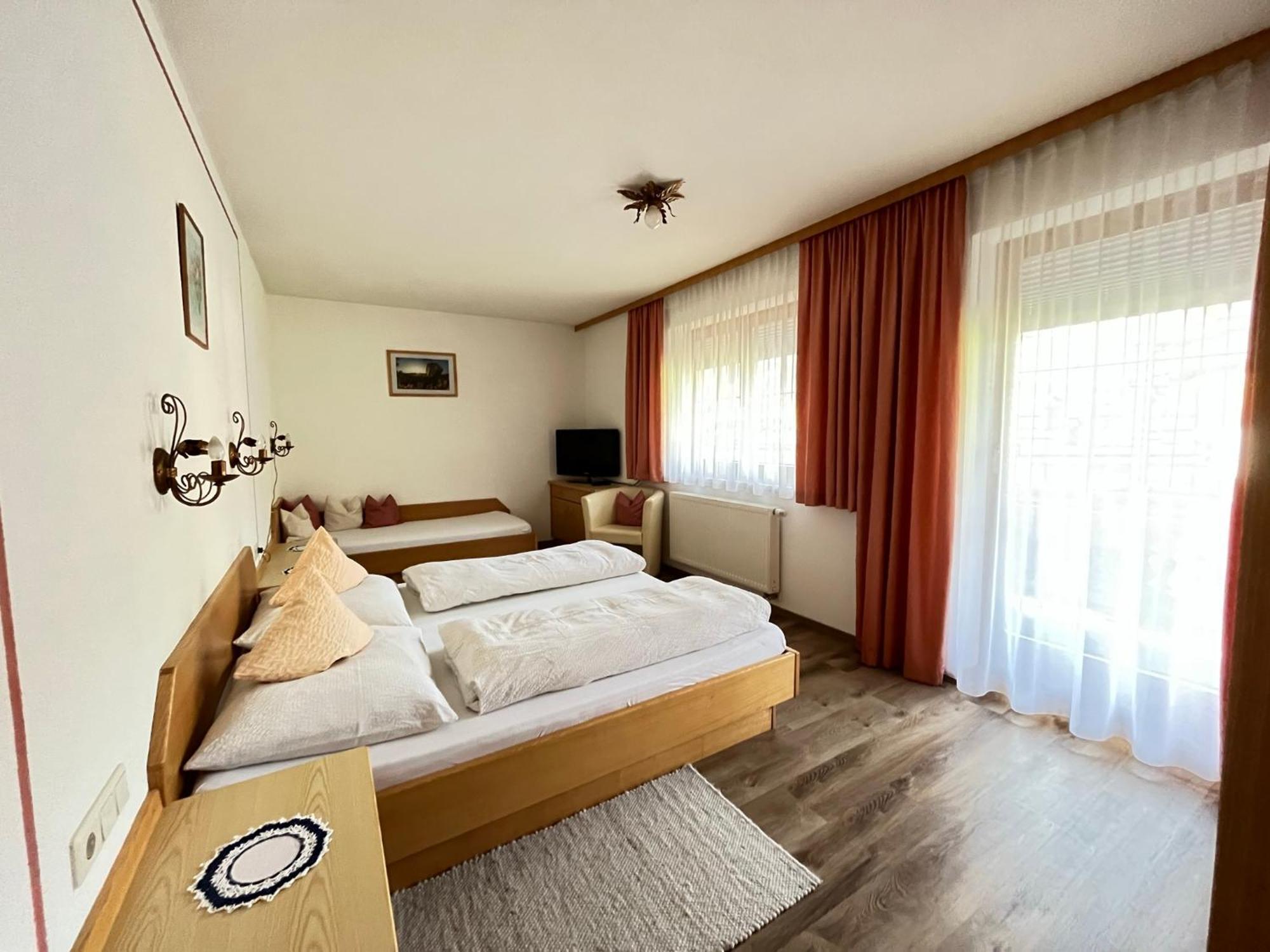 Am Doerfl Apartment Tux Bagian luar foto